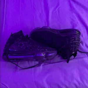 Lebron 17 Black and Chrome Colorway